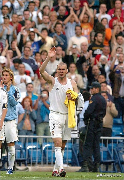 齐达内世界公认的大师,齐达内足球十大经典视频