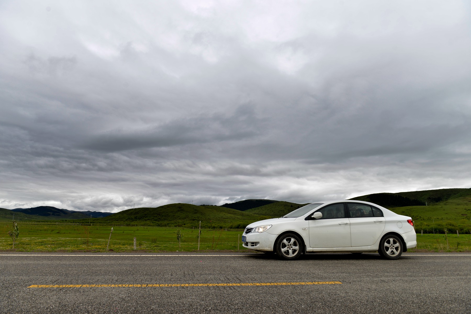 荣威350适合长途开吗,荣威350能开多长时间