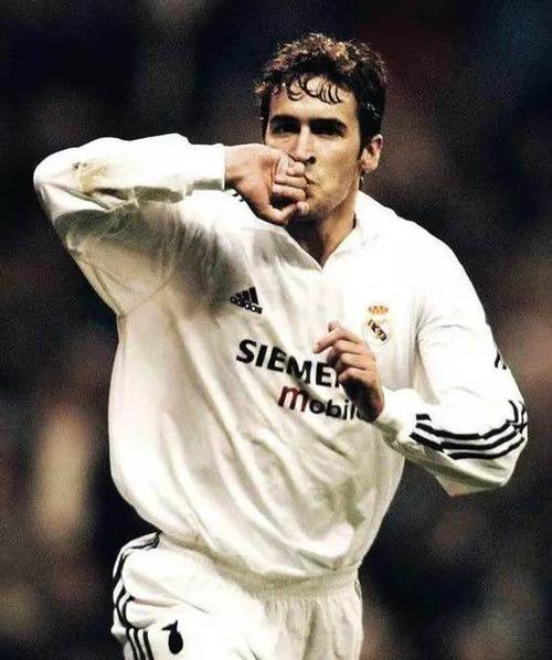 天下足球催泪文案,天下足球十大催泪文案mp3