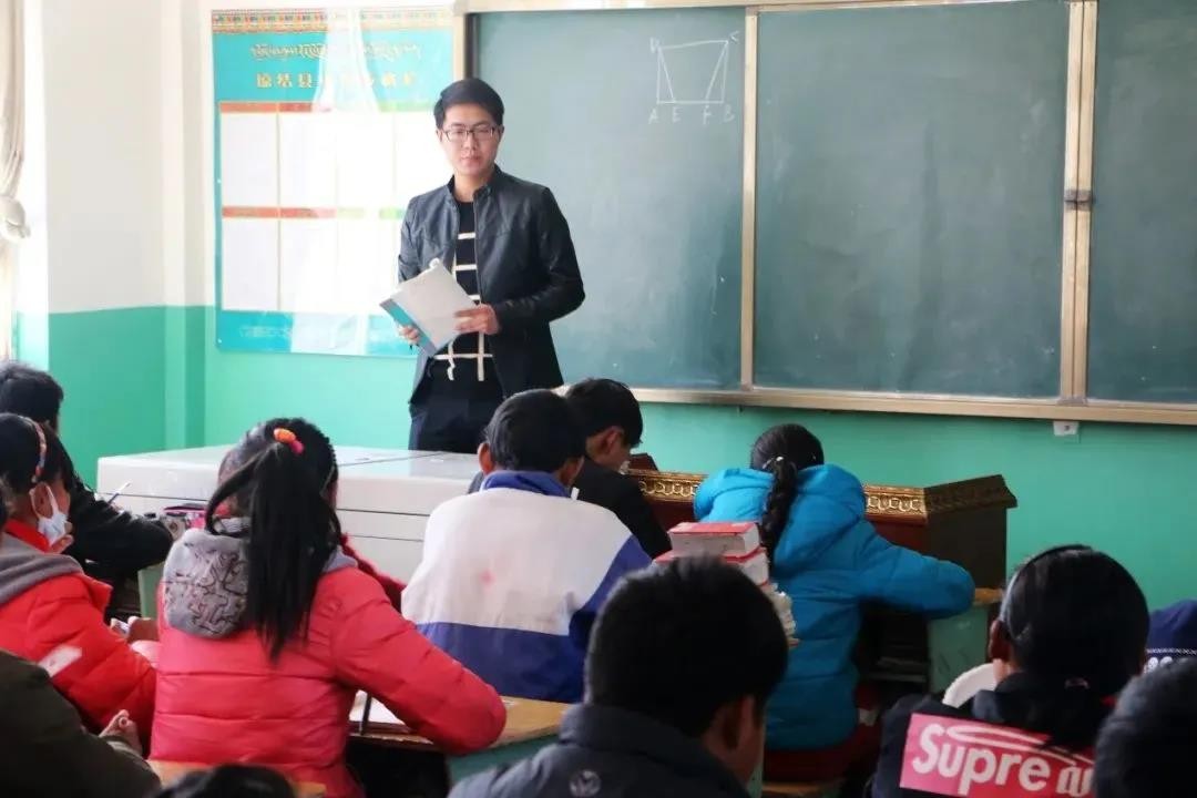 从学霸到公务员，90后小伙扎根“生命禁区”，荣获全国表彰