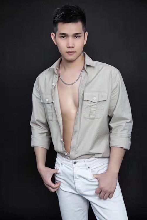 濞滅編鍑忚偉,濞滅編寰掓墜鍑忚偉