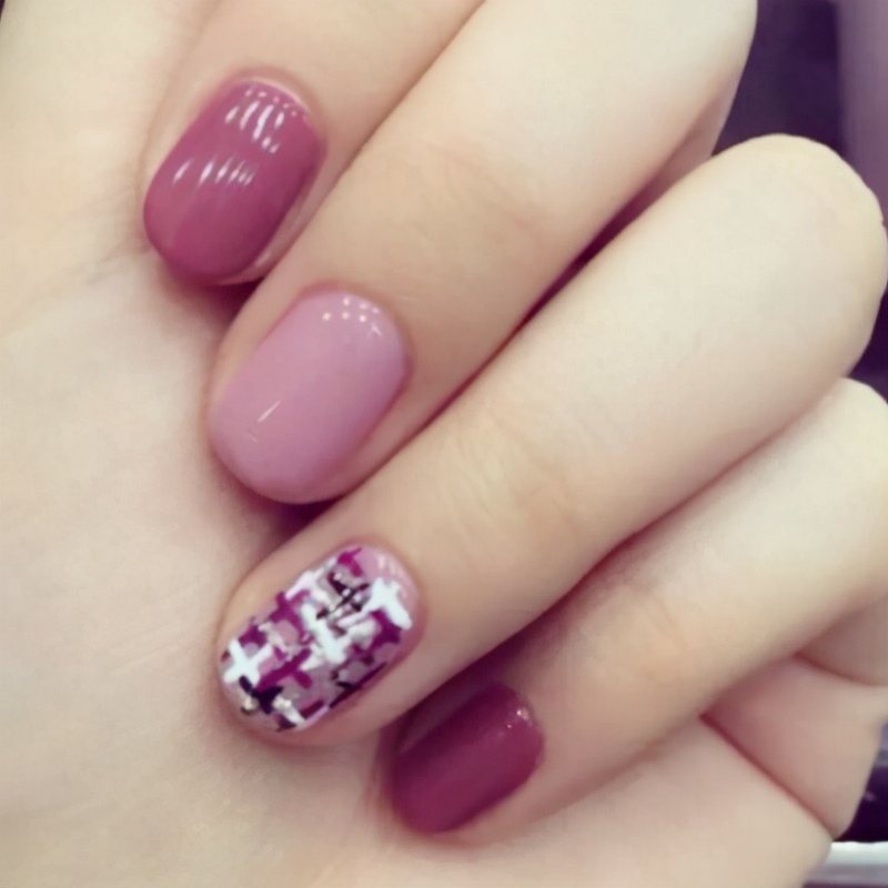 美甲的甲片怎么贴才能更牢固,美甲的甲片怎么贴才能更结实