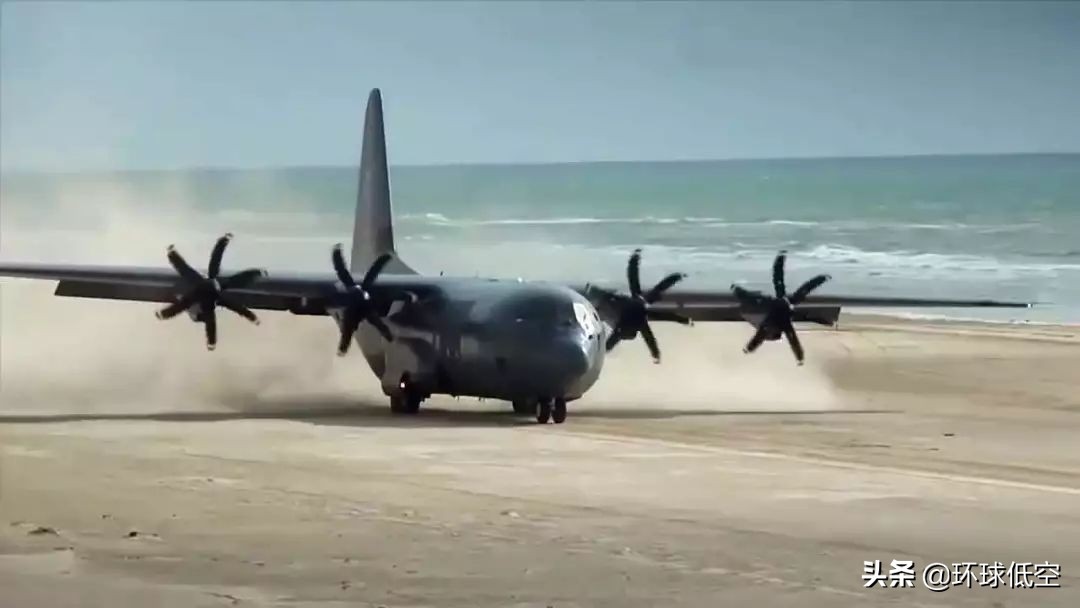 直升机的旋翼螺旋桨转起来了,双旋翼直升机螺旋桨作用