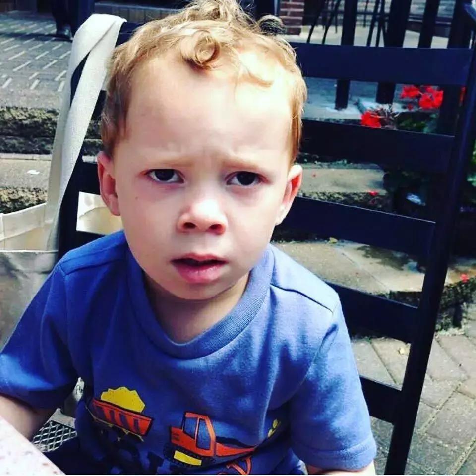 又到了一年手脱皮的季节了,又到了手干手裂的季节