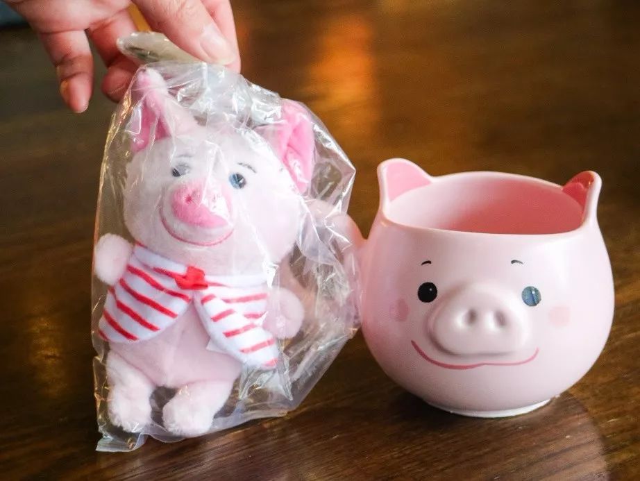 星巴克虎年限定杯子推荐哪个,星巴克圣诞节限定杯子