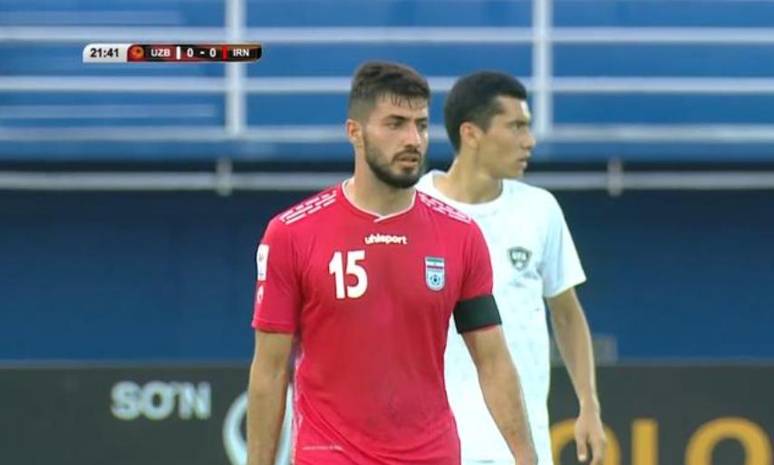 疯狂16-04分爆冷掀翻西部第一,卫冕冠军12分钟3球踢疯了8轮