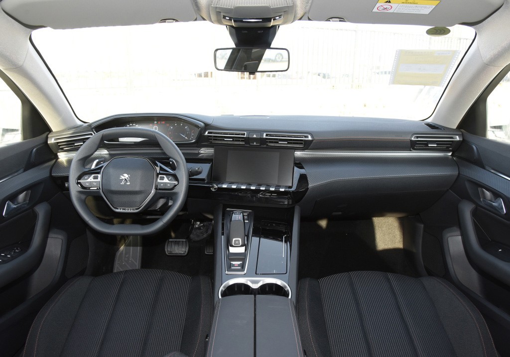 新款标致508帅气,12年标致508怎么样优缺点