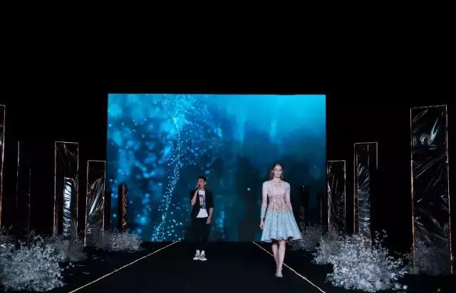 高定奢华婚纱秀,缎面婚纱大秀