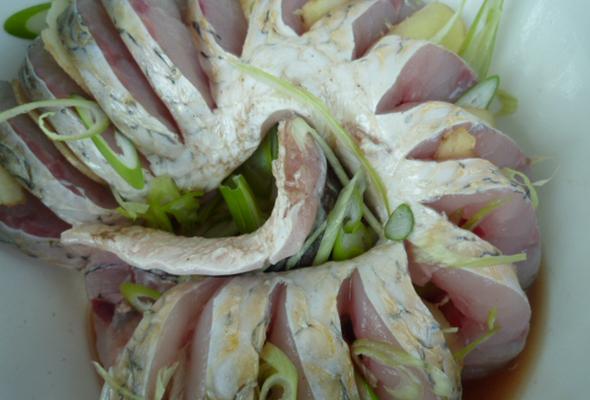 草鱼既简单又好吃的做法,家常入味草鱼最好吃的做法