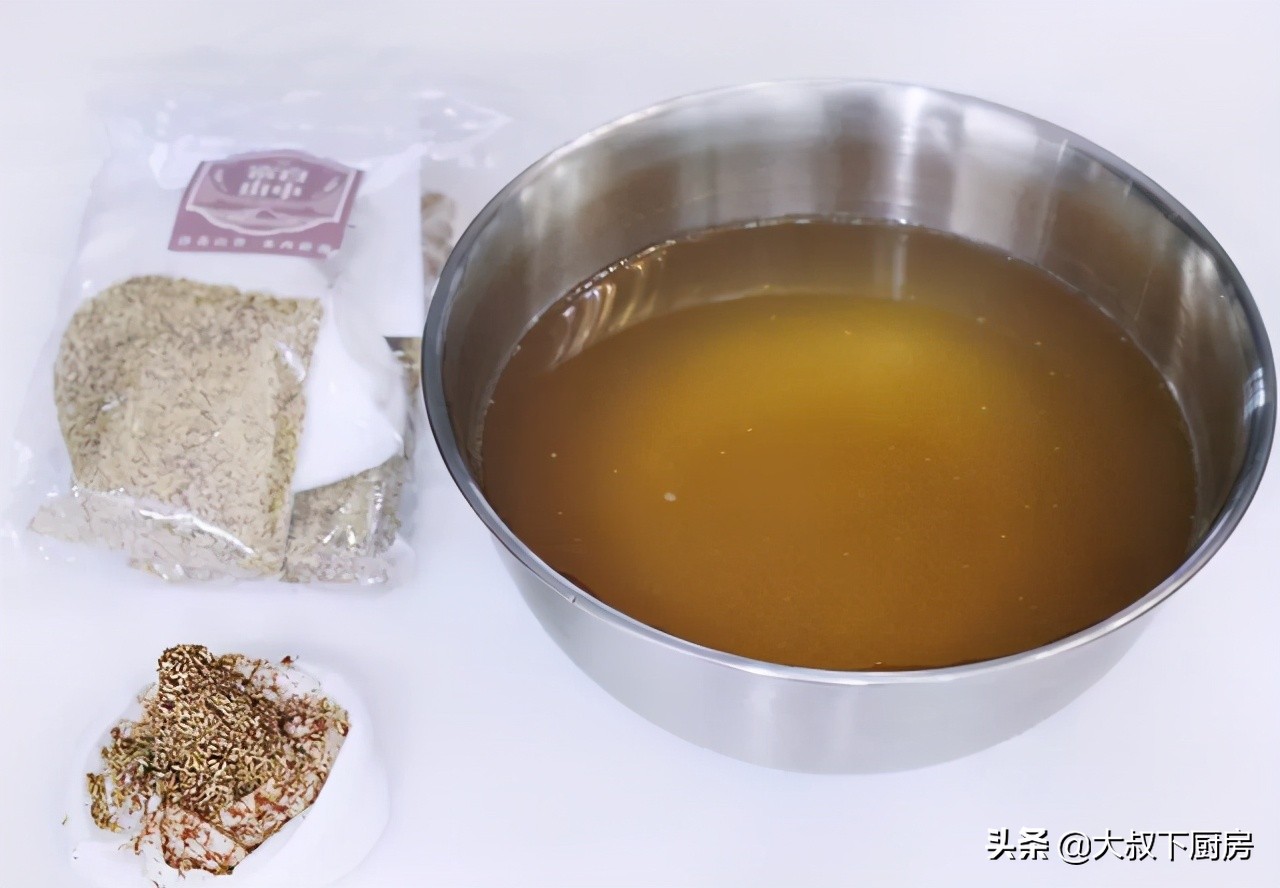 自制夏日饮品老白茶怎么做,夏季在家自制饮料冻柠茶