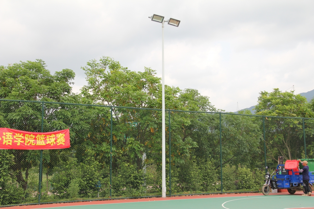 球场投光灯安装,室内球场专用灯布置