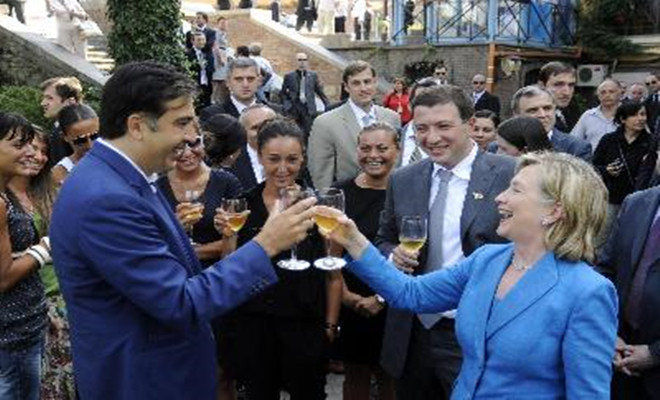 苏联加盟国为什么脱离苏联,苏联内部各加盟共和国之间的关系