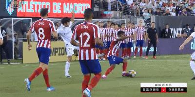 咋回事？夏季热身赛里惊现*案惨**，皇马破89年记录单场比赛被灌7球