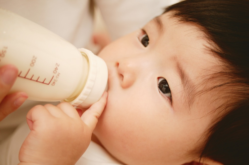 宝宝拉的屎里有血脓,宝宝拉的屎表面有血