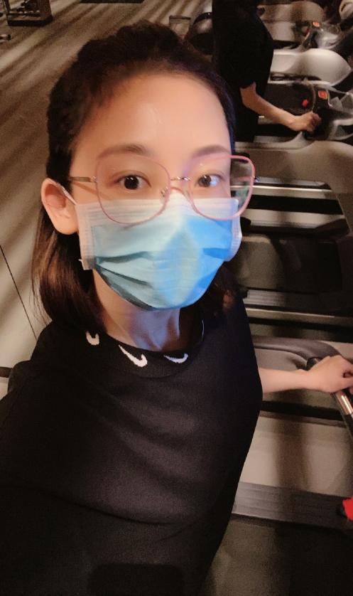 苗苗身材纤细状态好,苗苗晒照疑似怀孕