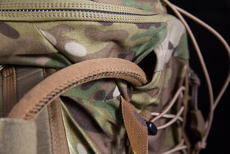 始祖鸟背包arcteryxbora测评,arcteryx始祖鸟leaf短袖