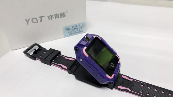 儿童小天才前后双摄z6电话手表,亦青藤和小天才是一样的吗