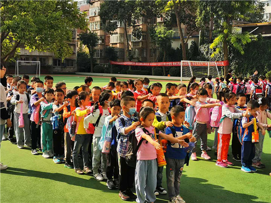小学一年级新生入学家长会见面会,一年级新生入学数学家长会