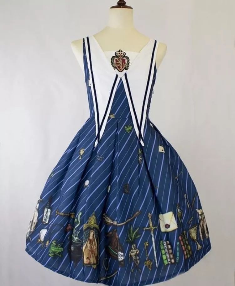 洛丽塔复古宫廷风轻洋装,紫红色洛丽塔洋装