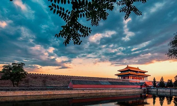 10首关于国庆节的爱国诗,十首爱国诗词满满国家情怀