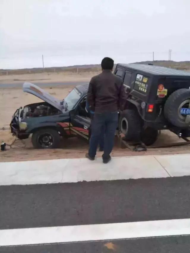 2024款玫瑰丰田陆地巡洋舰测评,丰田陆地巡洋舰4700驾驶感受