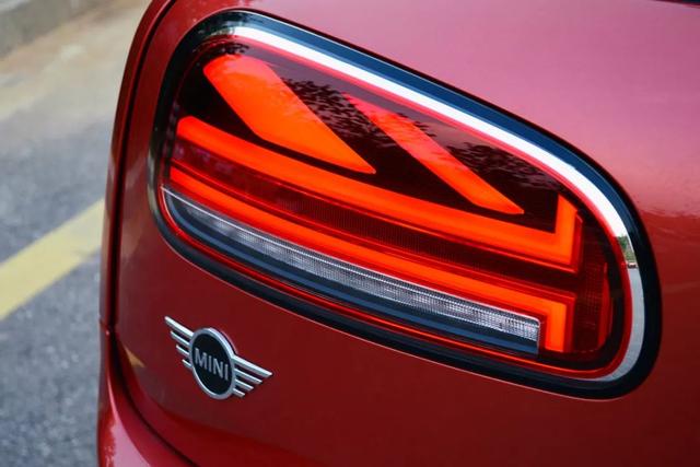 灵巧好开的车,中年女性宝马mini