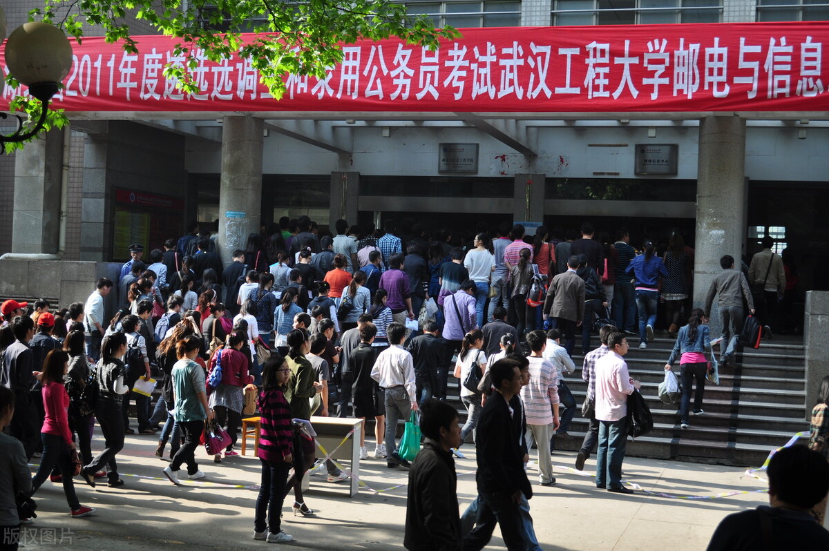 选调生晋升和公务员有什么区别,选调生和公务员的晋升区别