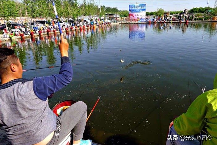 一根鱼竿上千，鱼漂上百，钓鱼消费几百到几万，为什么会这样？