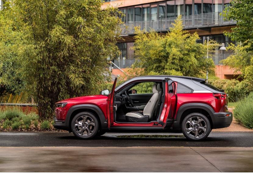 玩车报告法国车的奇葩设计,法系车奇葩设计