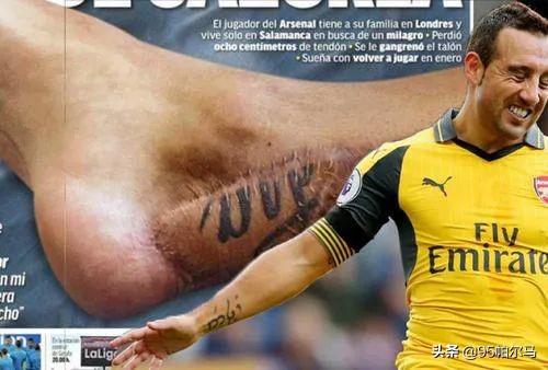 35岁落叶归根，却还扮演着潜水艇上的指挥官