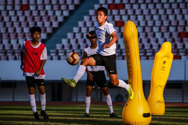 比肩梅西的球员,比肩梅西的中国巨星