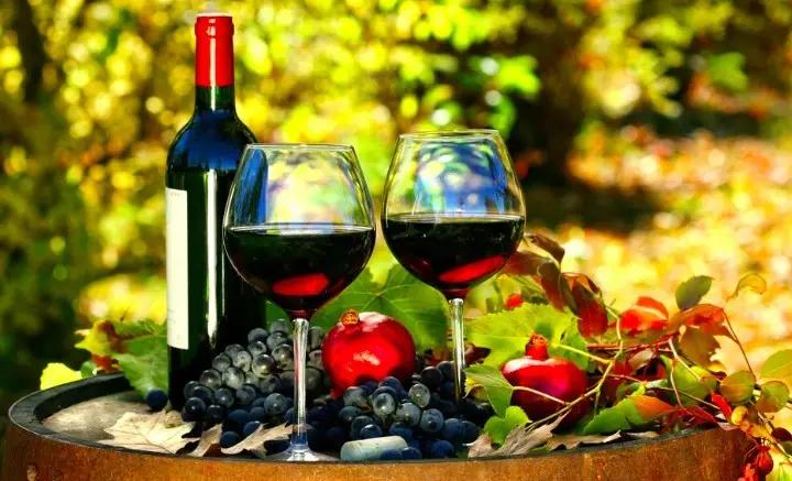 开瓶的啤酒喝不完了怎么办,葡萄酒开瓶后没塞木塞怎么办呢