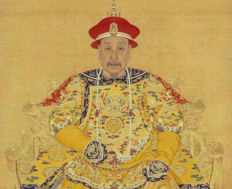 刘罗锅说乾隆是明君还是昏君,大清乾隆皇帝是昏君还是明君