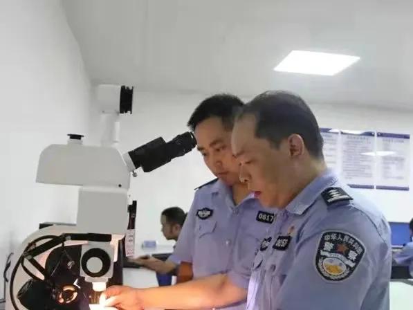 让指纹“说”出真相——记邵阳市公安局大祥分局刑警大队教导员杨雄