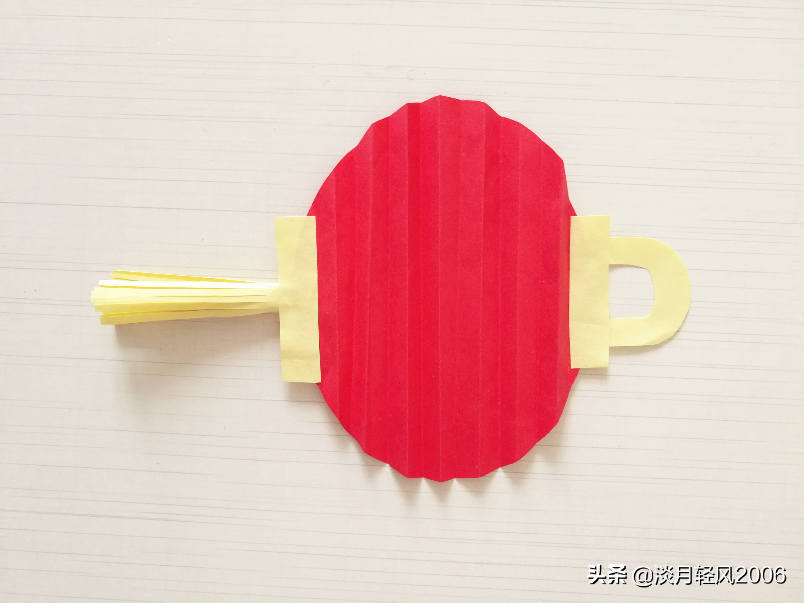 只用卡纸做的手工小灯笼,卡纸手工小灯笼做法