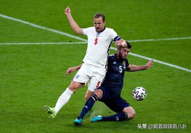 贝克汉姆携儿子看球,贝克汉姆带次子