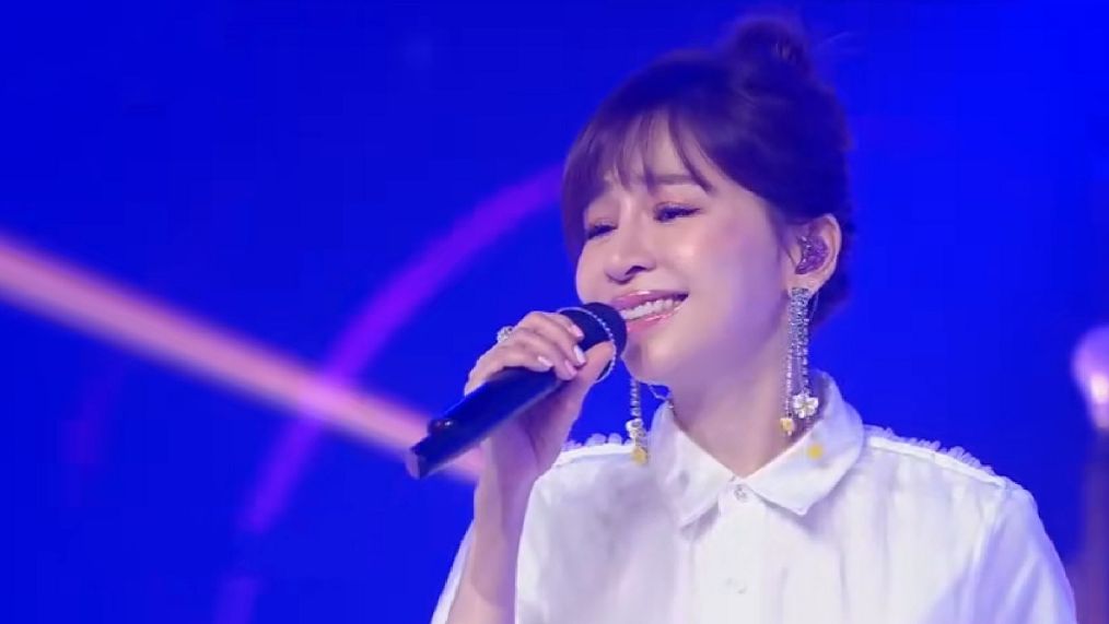 55盛典绝了,王心凌明道时隔16年合体,郎朗吉娜四手联弹燃爆全场