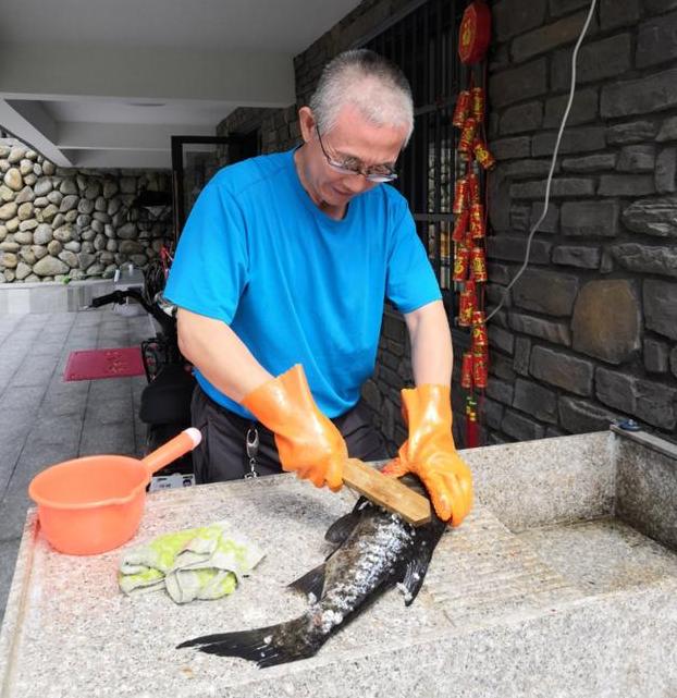 从巨亏5万到年入过亿,从年入千亿到现在负债百亿