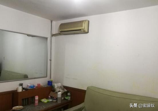 客厅立式空调放什么位置最好,客厅立式空调放哪个位置好