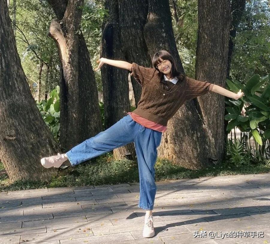 大粗腿梨形身材怎么选裤子,粗腿人穿什么样的裤子好看