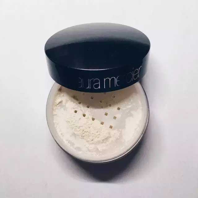 什么牌子散粉控油定妆最好,全网评测最好用最便宜的散粉