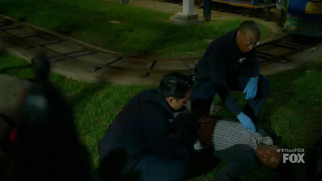 刷爆抖音的生死大片，捂住心脏看完，太过瘾了