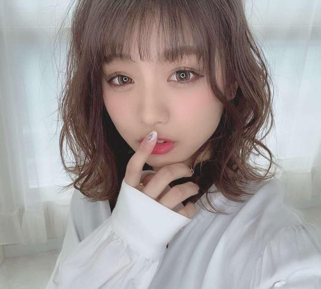 40-50岁圆形短发,圆形脸适合什么短发发型女中学生