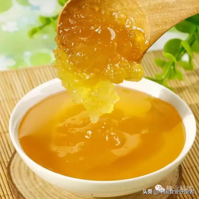 什么样的蜂蜜容易结晶,蜂蜜结晶是上面的好还是下面的好