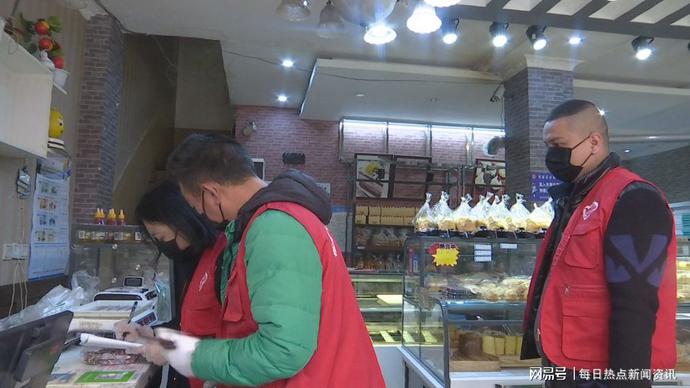 疫情不退我们不退金平,疫情不退我们不退各方群众送温暖