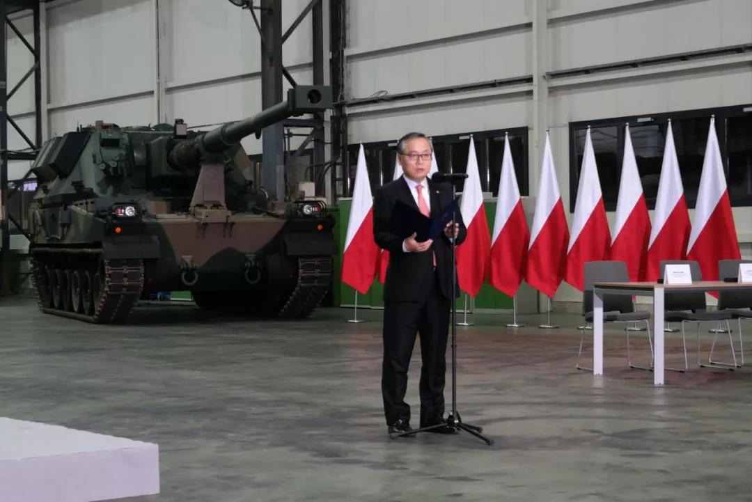 k9和plz52哪个厉害,中国plz52自行火炮和德国自行火炮