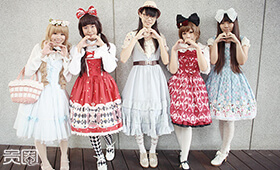 关于二次元与三次元恋爱的文案,关于二次元与三次元