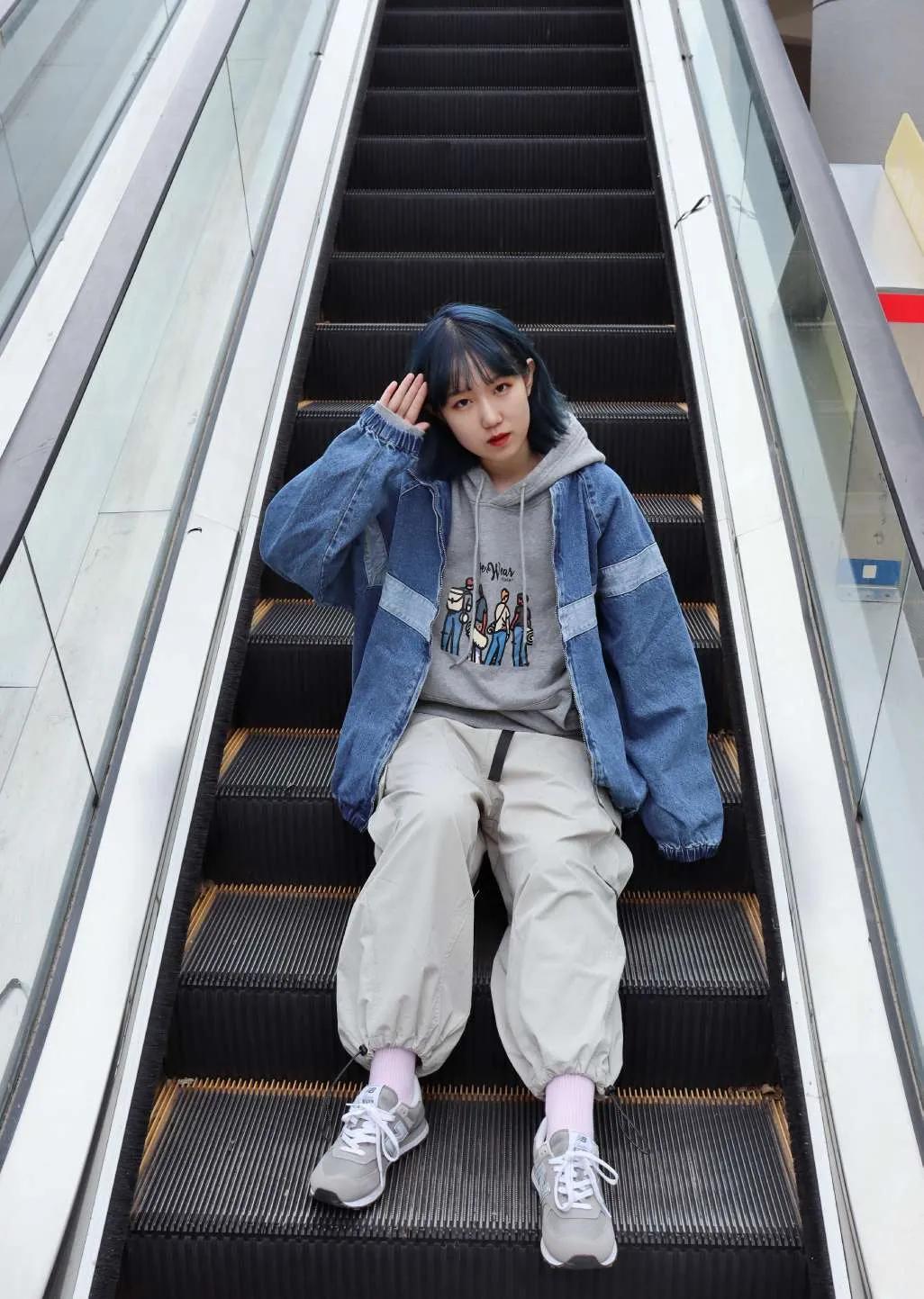 换季服饰绝对不能少,经典百搭又时髦的牛仔外套