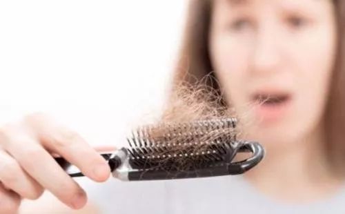 头顶脱发是肾精亏虚吗,头顶脱发是血虚