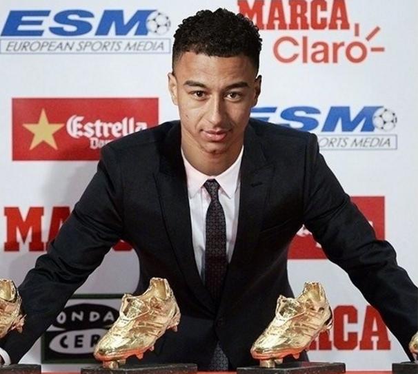 林加德梅开二度,林加德破门解说